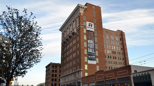 Luhrs Building advertisement
